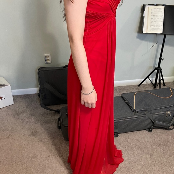 STUNNING Windsor Red Beaded Ball Gown - Picture 5 of 8